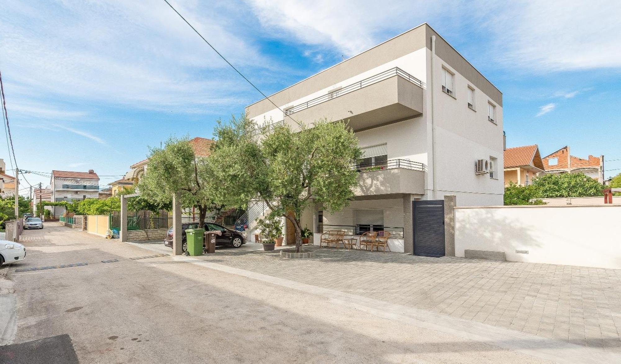 Apartments Villa Odesa With Shared Pool Zadar Zimmer foto
