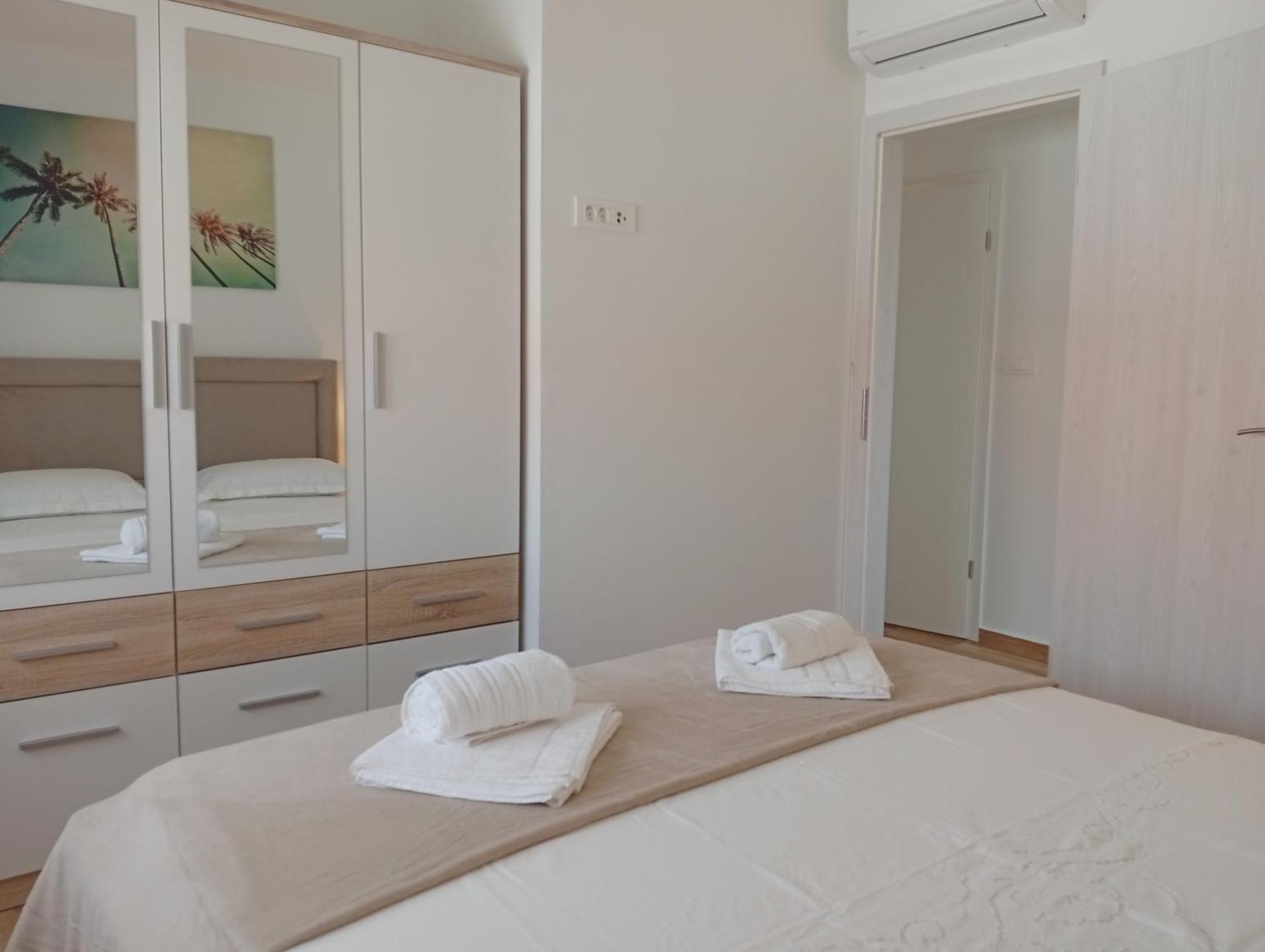 Apartments Villa Odesa With Shared Pool Zadar Zimmer foto