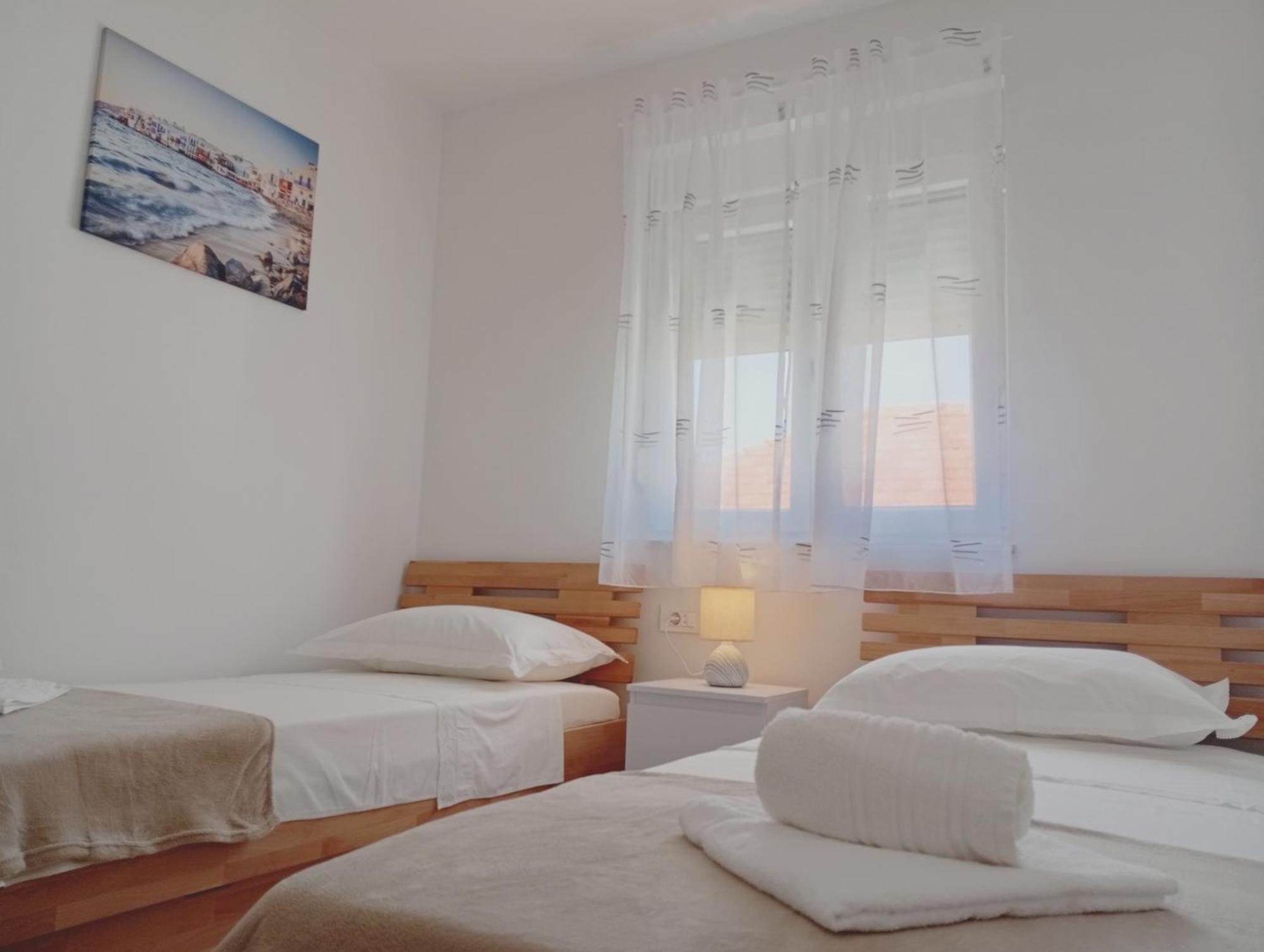 Apartments Villa Odesa With Shared Pool Zadar Zimmer foto